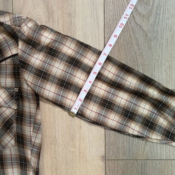 Vintage Levi’s Plaid Button Up - Picture 8 of 9